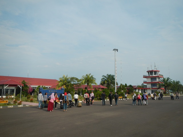 Bandara H.AS Hanandjoeddin, diambil pada saat kedatangan saya yang pertama kali di Pulau Belitung, 6 Maret 2015