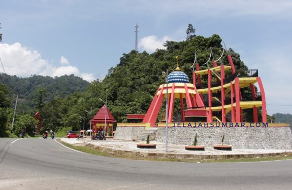 Wisata di Rest Area Perbatasan Kota Padang Kabupaten