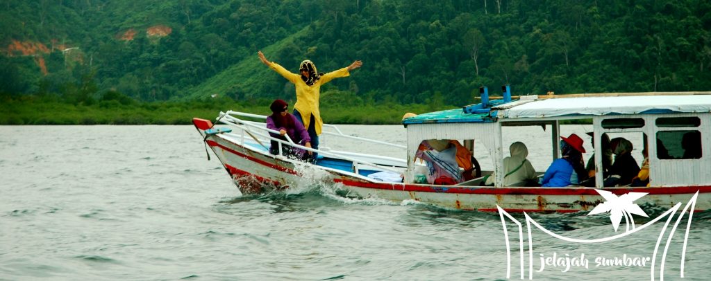 Paket Tour Padang Mandeh Bukittinggi 4 Hari 3 Malam B - Jelajah Sumbar